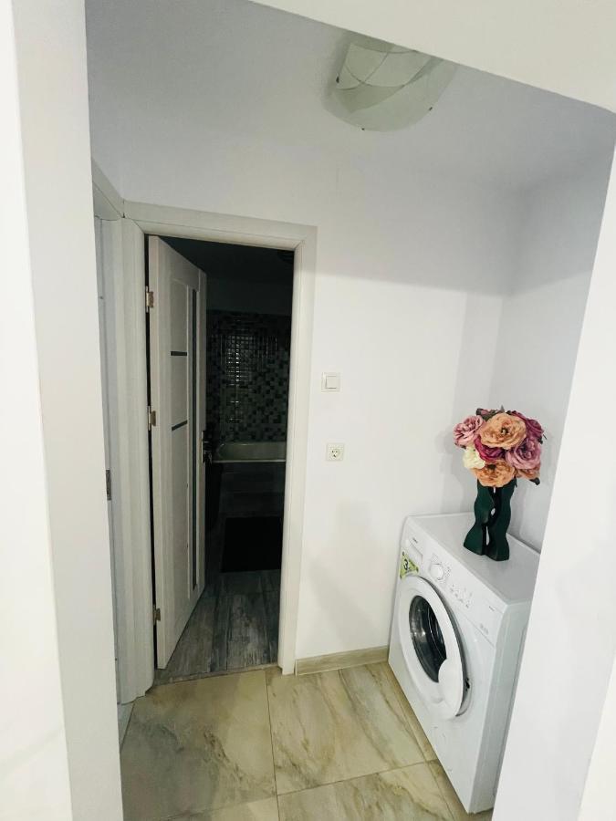 Pinului Residence Apartment 크라이오바 외부 사진